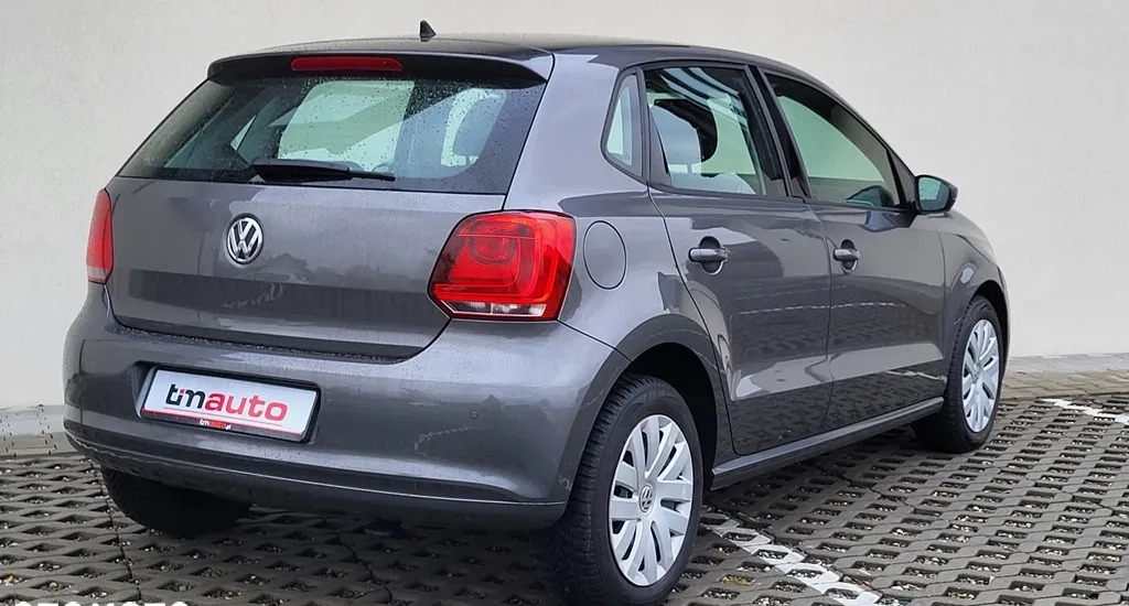 Volkswagen Polo cena 29900 przebieg: 136000, rok produkcji 2014 z Ząbki małe 466